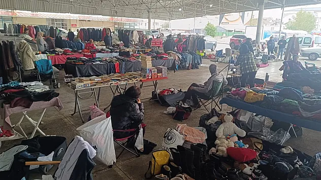 Fethiye'de Çalıca İkinci El Pazarı'nda uygun fiyatlı alışveriş imkanı