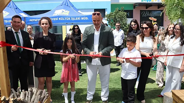 Fethiye'de 'Duvarsız Sınıf' Açıldı