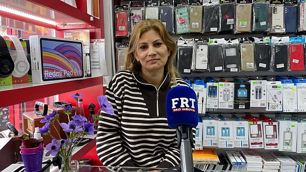 Fethiye'de ekonomik şartlar ikinci el telefona yöneltti