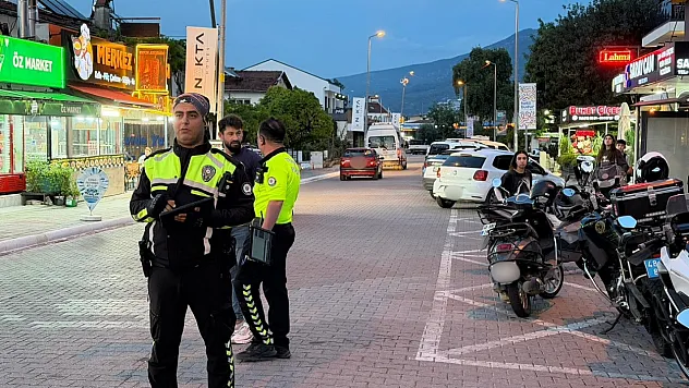 Fethiye'de gece denetimi: Üst Yol'da motosiklet sürücülerine sıkı kontrol
