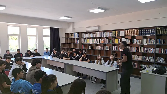 Fethiye'de 'Gençlik 360 Eğitim Programı' ile 2 Bin 500 öğrenciye eğitim