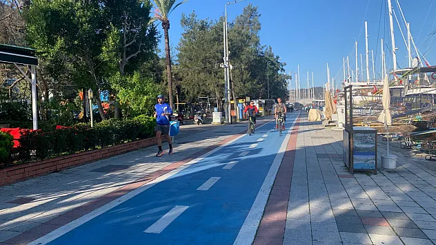 Fethiye'de güneş sahili hareketlendirdi
