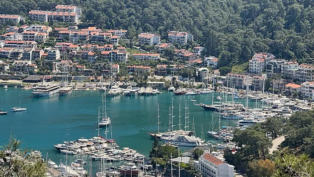 Fethiye'de Güneşli ve Sıcak Hava Etkisini Sürdürüyor