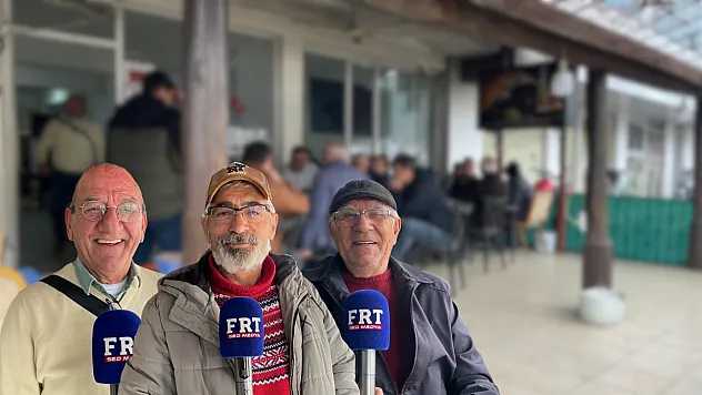 Fethiye'de kahvehaneler hala yaşıyor: Emeklilerin ve dostların buluşma noktası