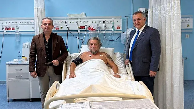 Fethiye'de Kaymakam Akkaya ve Başkan Çıralı'dan Seda Köktener'e geçmiş olsun ziyareti