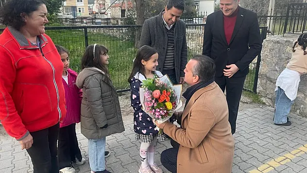 Fethiye'de Kaymakam Fatih Akkaya, İftarda Öğrencilerle Buluştu