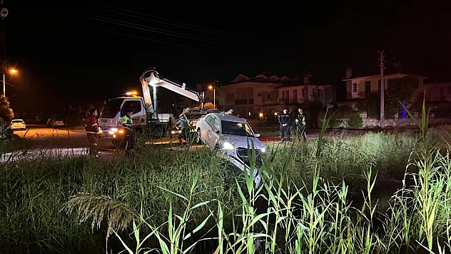 Fethiye'de Kontrolden Çıkan Araç Kanala Uçtu