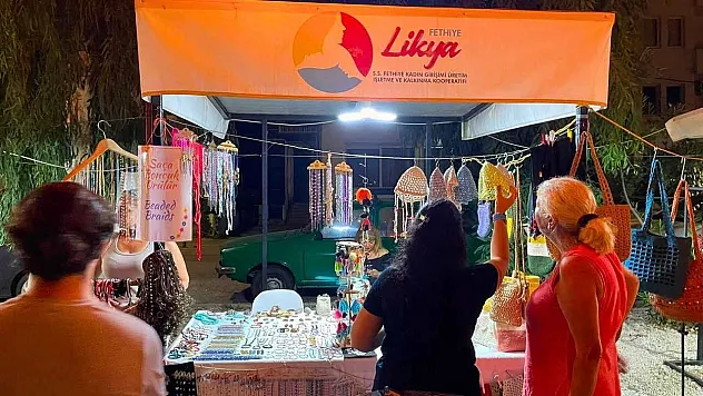 Fethiye'de Likya Kadın Kooperatifi Tezgahlarına Turistlerden Yoğun İlgi