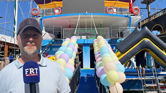 Fethiye'de Mavi Bilet'in Hayata Geçirdiği Toys Boat İlk Seferine Başladı