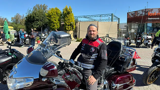 Fethiye'de motor tutkunları trafikte güvenliği önemsiyor