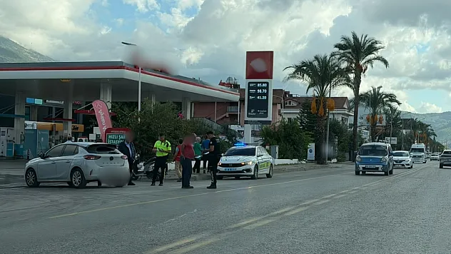 Fethiye'de motosiklet ile otomobil çarpıştı
