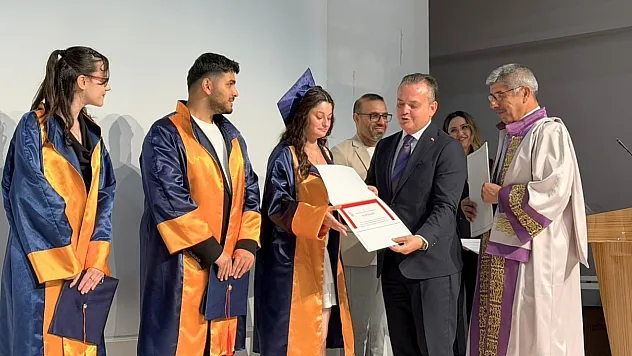 Fethiye'de MSKÜ İşletme Fakültesi'nde Mezuniyet Coşkusu Yaşandı