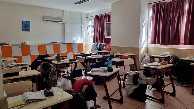 Fethiye'de Okullarda Deprem ve Tahliye Tatbikatı Düzenlendi