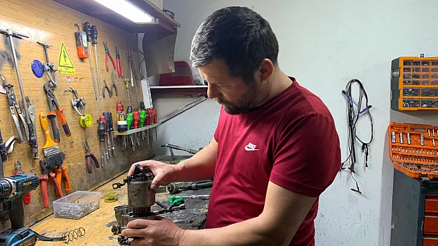Fethiye'de Oto Elektrik Ustası uyarıyor: 'Araç klima ve elektrik bakımı hayati önem taşıyor'
