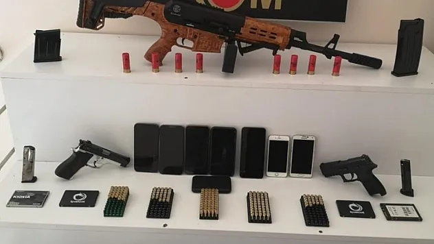 Ruhsatsız silah operasyonu gerçekleştirildi
