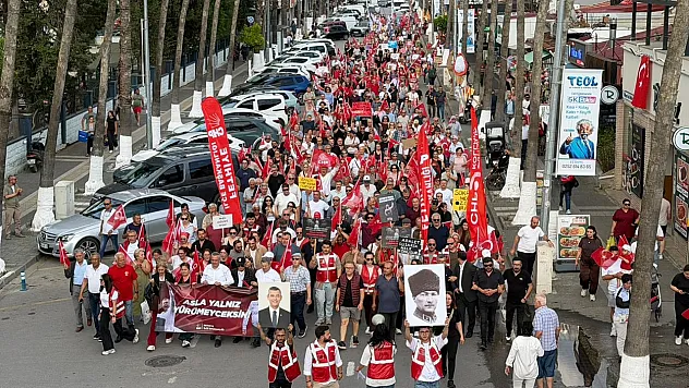 Fethiye'de 'Sandık İradesi' Yürüyüşü