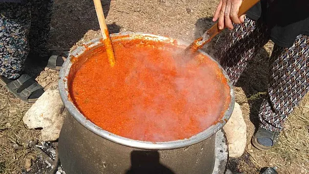 Fethiye'de 'Tarhana Kazanları' kaynamaya başladı