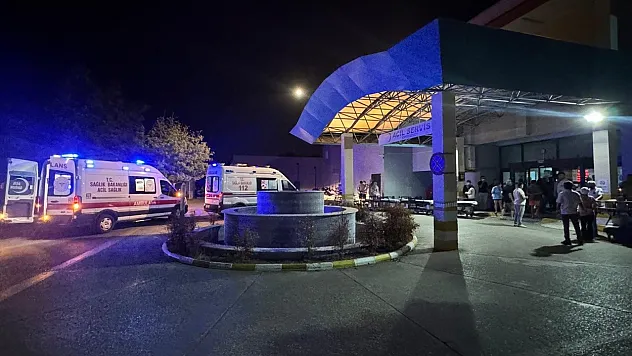 Fethiye'de yangının tehdit ettiği huzurevindeki yaşlılar tahliye edildi