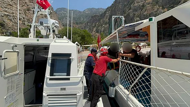 Fethiye'de Yaralanan Yamaç Paraşütü Pilotu Kelebekler Vadisi'nden Kurtarıldı