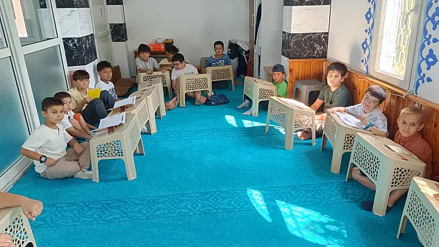 Fethiye'de 'Yaz Kur'an Kursları'na yoğun ilgi: Uğurlu Camii çocuk sesleriyle şenleniyor