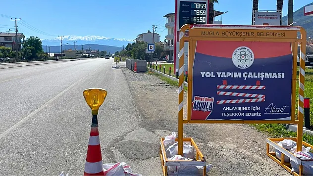 Fethiye'de yol çalışmaları Karaçulha–Esenköy hattında sürüyor