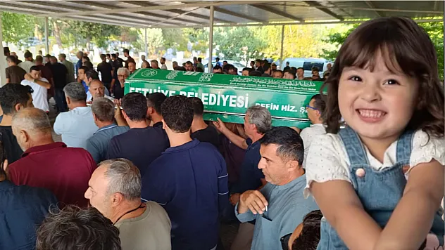Fethiye'de yürekleri yakan veda: Minik Serra toprağa verildi