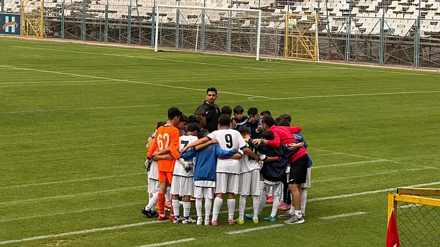 Fethiye'de Zirve Kapışması: Fethiyespor U13 ile 1925 Menteşeoğluspor U13 Karşı Karşıya