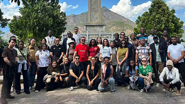 Fethiye'den 7 bin kilometre uzakta 'Temiz Fethiye' dedirttiler