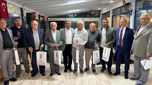 Fethiye Esnaf Odası'ndan 40 Yılını Dolduran Esnaflara Onur Programı