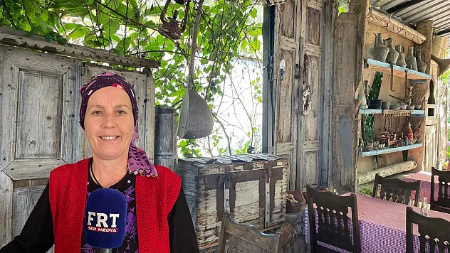 Fethiye Kayaköy'de aile restoranında geleneksel lezzetler ve tarihi atmosfer