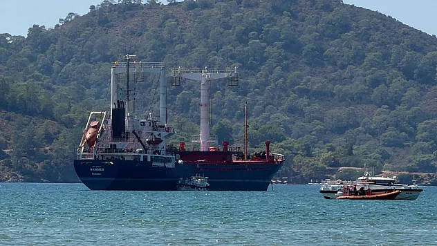 Fethiye Körfezi'ne 95 Metrelik Yük Gemisi Demirledi