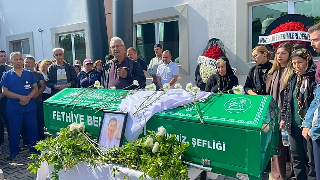 Fethiye'nin sevilen doktoru Ali İhsan Alpay'a gözyaşlarıyla veda