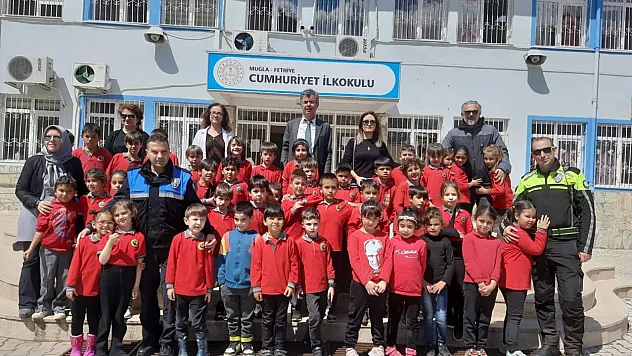 Fethiye polisi öğrencilere polislik mesleğini tanıttı