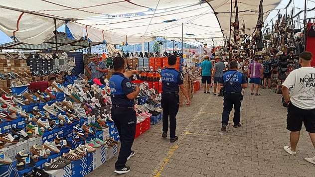 Fethiye Salı Pazarı'nda zabıta ekiplerinden sıkı denetim