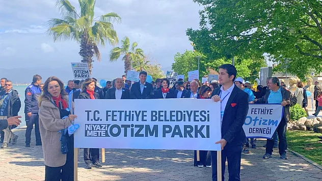 Fethiye sokaklarında 'Otizm' farkındalığı
