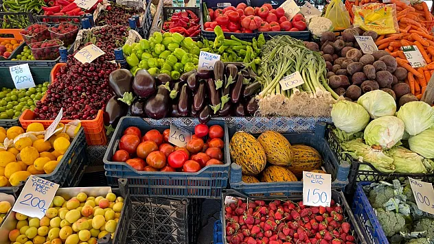 Fethiye Üretici Pazarı'nda haftanın güncel sebze ve meyve fiyatları