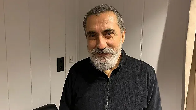 Fethiyeli ünlü sanatçı Soner Olgun'un sağlık durumu kritik: Evinde tedavisi sürüyor