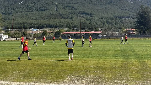 Fethiyespor'dan Geleceğe Yatırım: Genç Yetenekler Seçmelerde Ter Döküyor