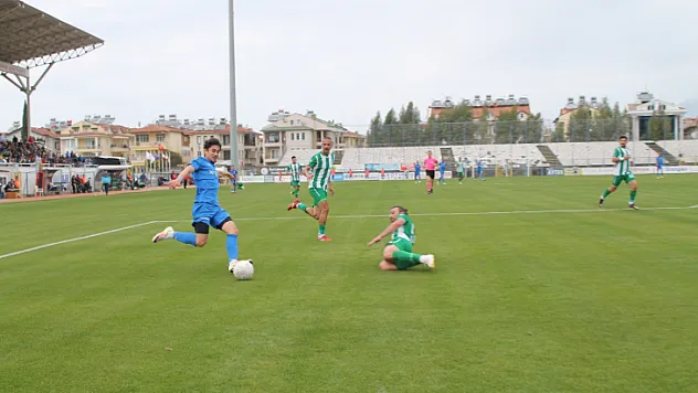 FETHİYESPOR PUANINI 36'YA YÜKSELTTİ