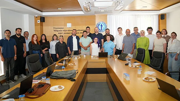 FTSO'da 'Satış ve Pazarlamada Yapay Zeka Eğitimi' Düzenlendi