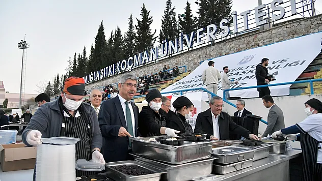 Futbol Sahasında iftar programı düzenlendi