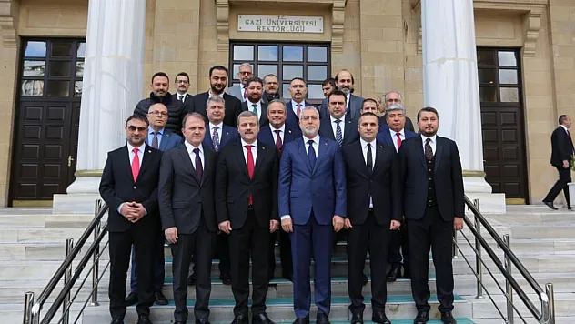 Fütüristik İş Kolları Çalıştayı Bakan Işıkhan'ın katılımıyla gerçekleştirildi