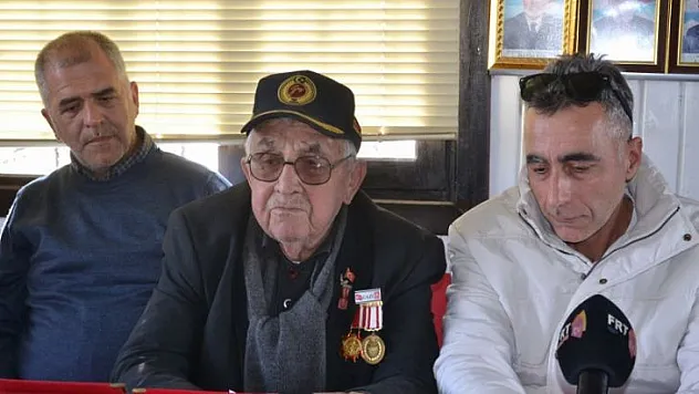 Gaziler Derneği'ne yazıcı ve nakit para deviri