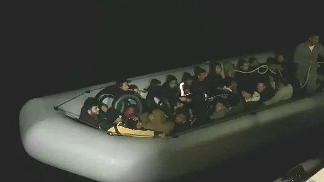 Göçmenler yakalandı, 1 kişi gözaltına alındı