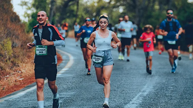 Gökova Run Fest, yarı maratonla tamamlandı