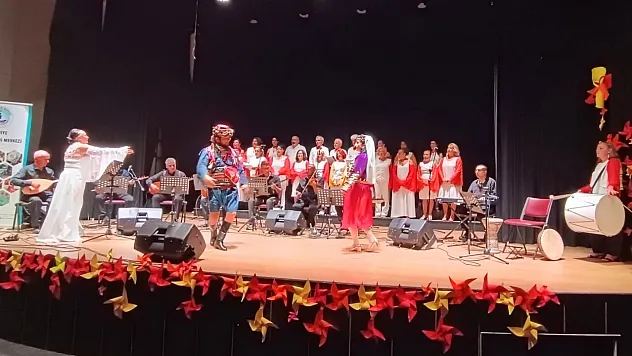 'Gönüllerden Geçen Nağmeler' Fethiye'de yankılandı