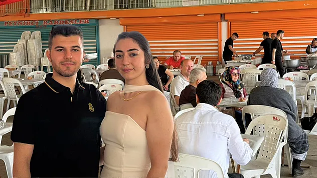 Görev yeri Van, buluşma noktası Fethiye: Büyükcumhur çifti için düğün yemeği
