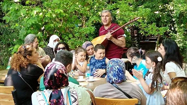 Görme engelliler Yakapark'ta buluştu