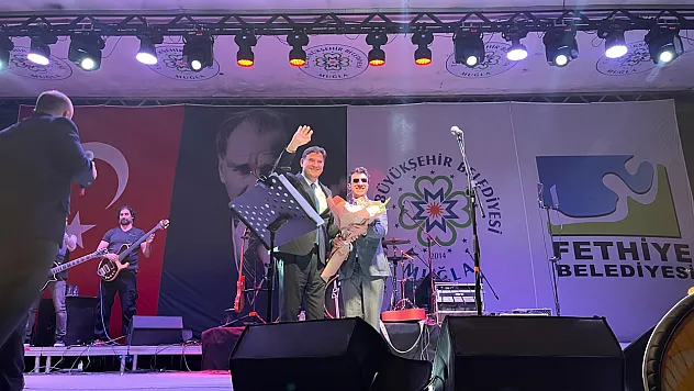 Grup Ayna'dan Hava Oyunlarında Muhteşem Konser