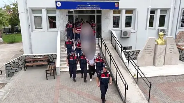 Güven kazanıp milyonluk alışveriş yaptılar, ödemeleri yapmayınca yakalandılar